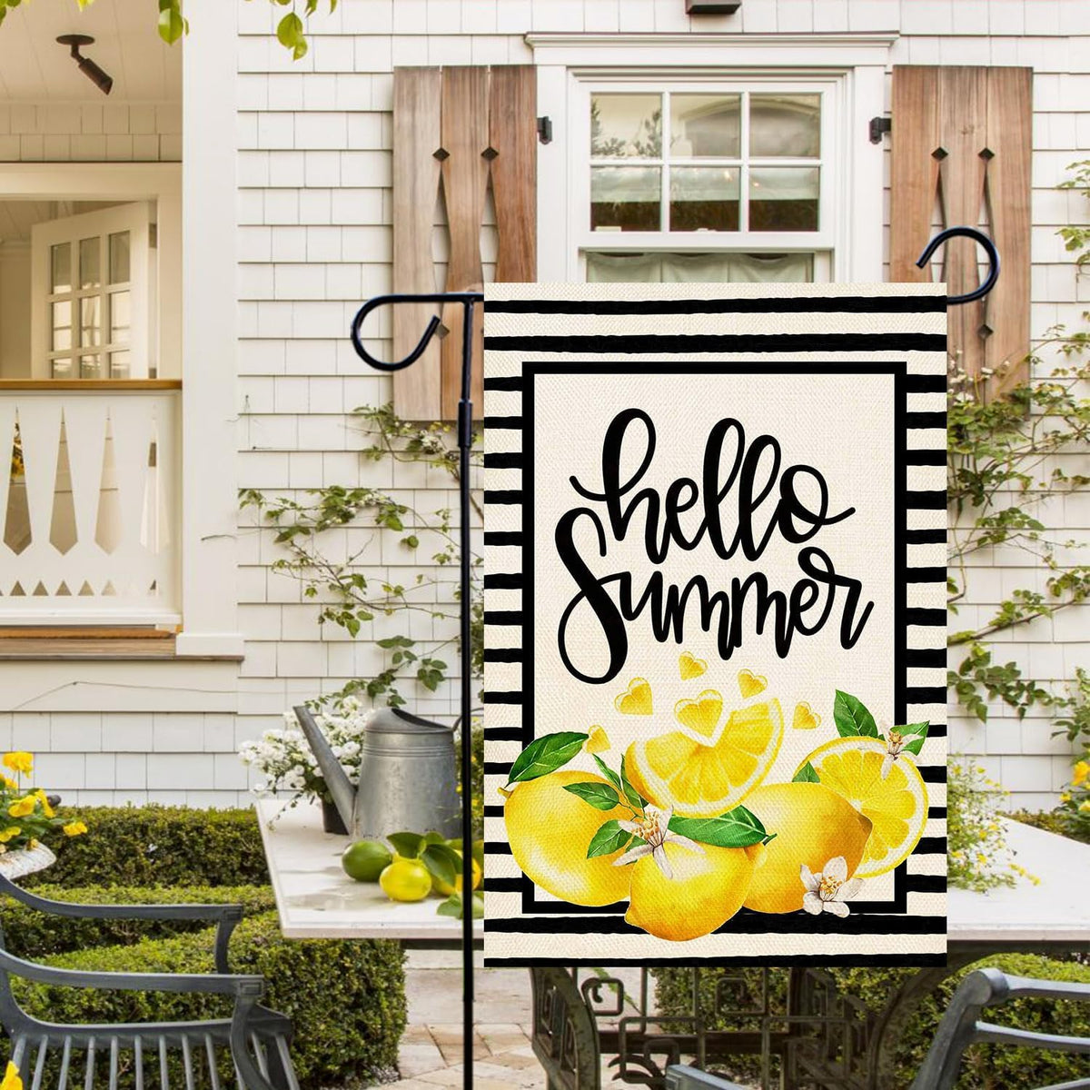 Baccessor Lemon fruit pattern garden flag adds cheerful accent to patios and entryways.