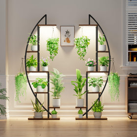 BACEKOLL half-moon display shelves in a modern living corner