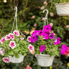 Baderke one-hook design enables quick, secure planter mounting