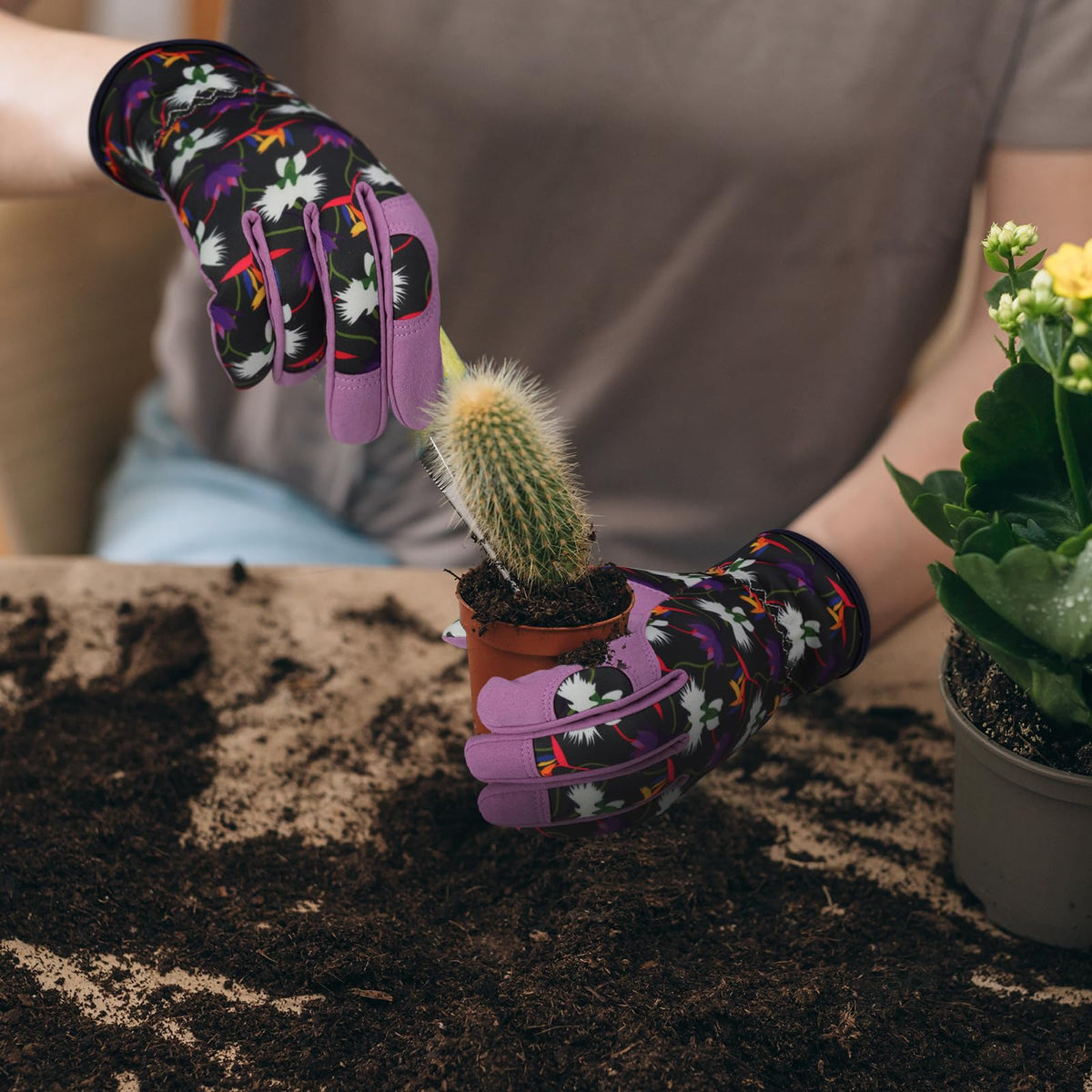 Bamllum durable leather construction resists scratches during digging and raking