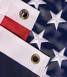 Barcetine stainless steel flagpole withstands strong winds.