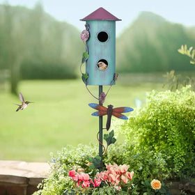 BAYN double-hole feeder design supports multiple birds at once
