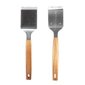 BBQ-Aid 17-inch handle keeps hands away from heat during scrubbing.