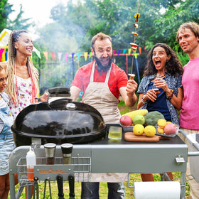 BBQMall paper towel holder keeps cleanup supplies easy and accessible.