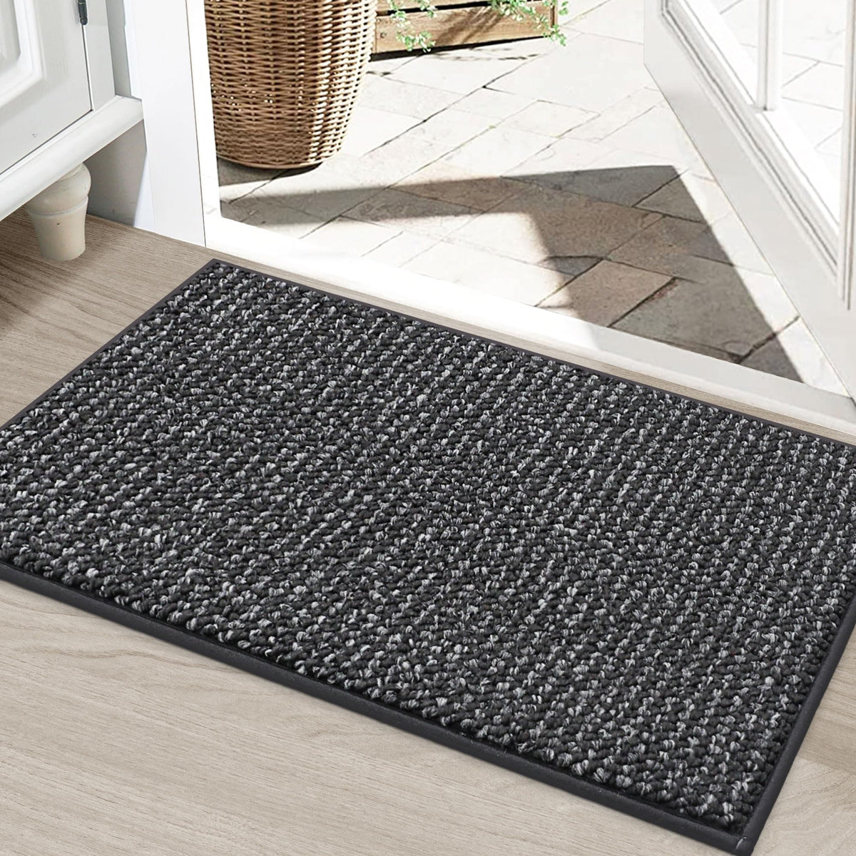 BEQHAUSE Dirt Trapper Door Mat at the front door removes dirt and helps keep floors dry.