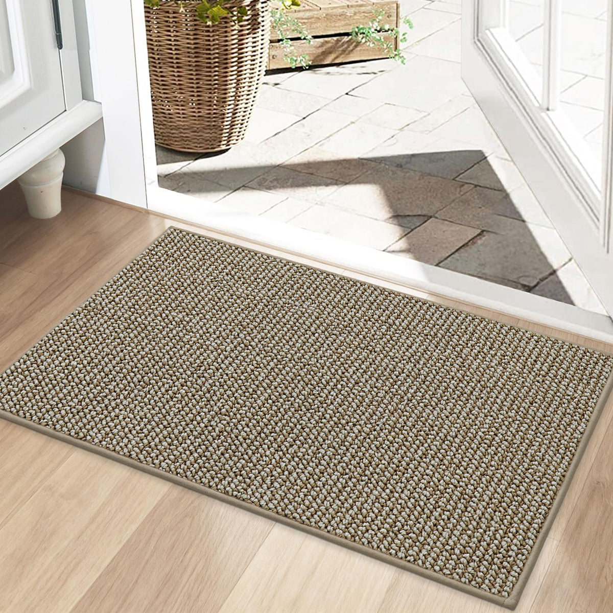 BEQHAUSE Dirt Trapper Door Mat front view shows dense yarns trapping dirt and moisture