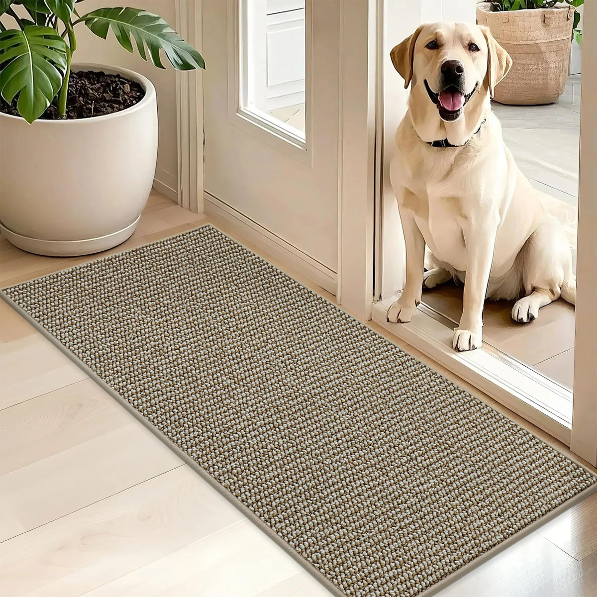 BEQHAUSE dirt-trapper door mat front view traps dirt and keeps floors dry.