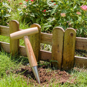 Berry&Bird dibber with 2-year warranty and supportive service