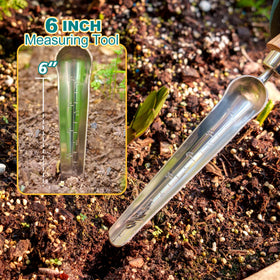 Berry&Bird wooden handle offers comfortable grip for long planting sessions.