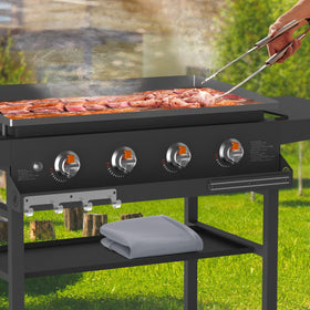 BESSIO all-season protection keeps your grill tidy between cooks.