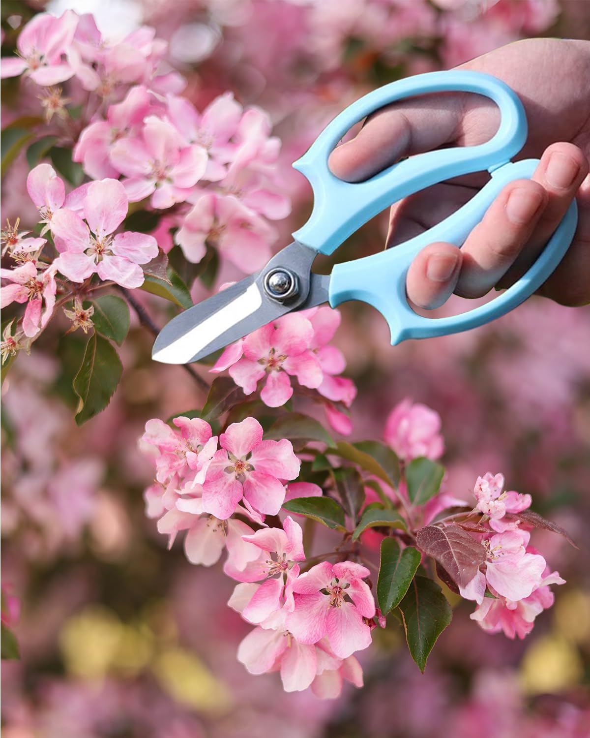 Binckin Flower Scissors cutting stems with ease for fresh floral arrangements