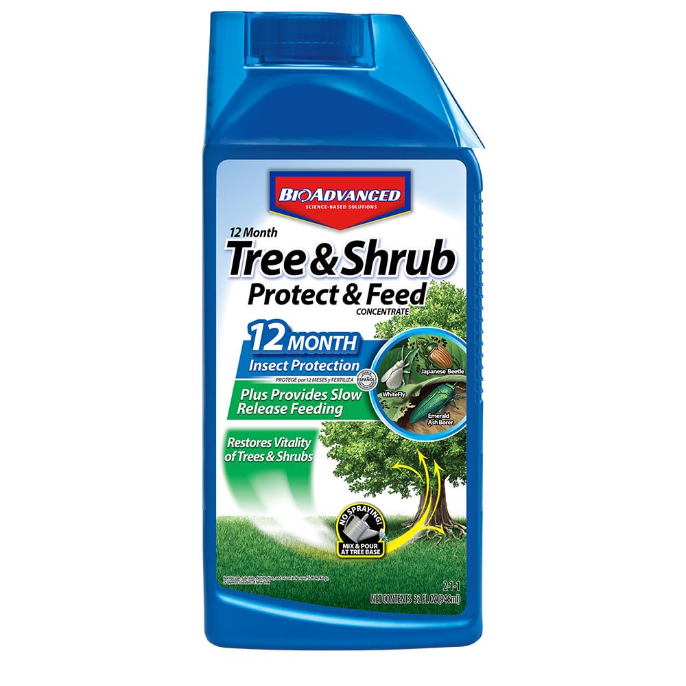 BioAdvanced 12 Month Protect and Feed bottle pour shows easy one-step application