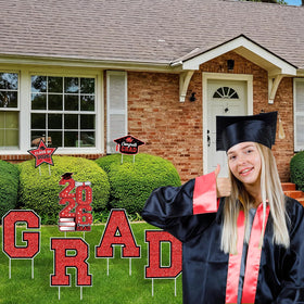 Biswiter Grad letter G, sturdy stake-ready piece for 2026 displays.