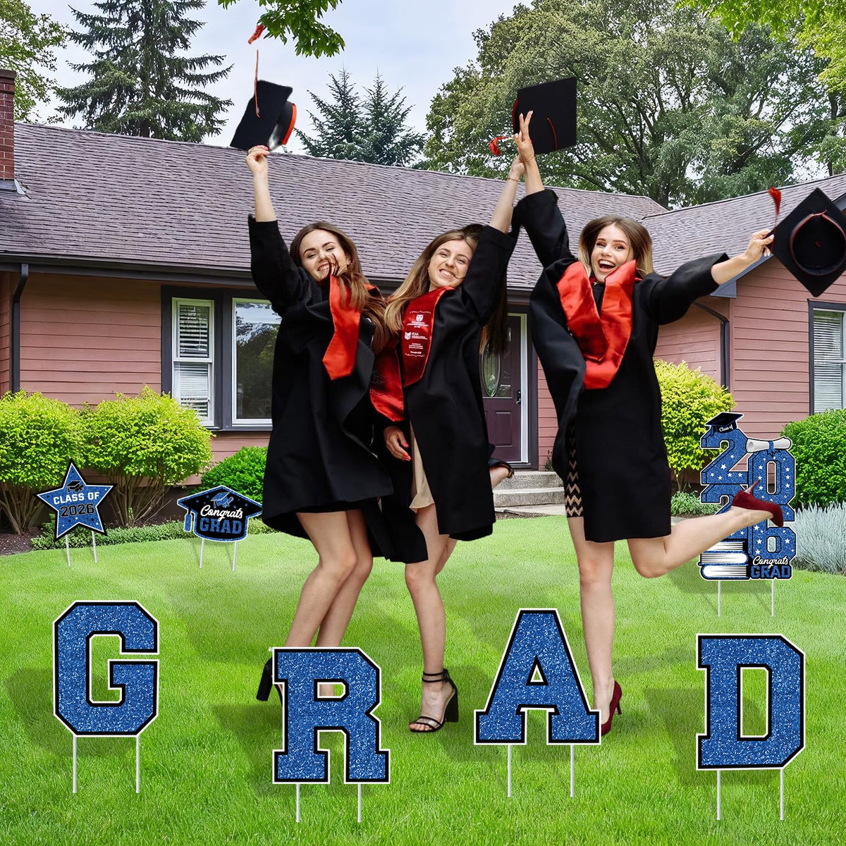Biswiter outdoor lawn decor set creates a cohesive graduation display across spaces