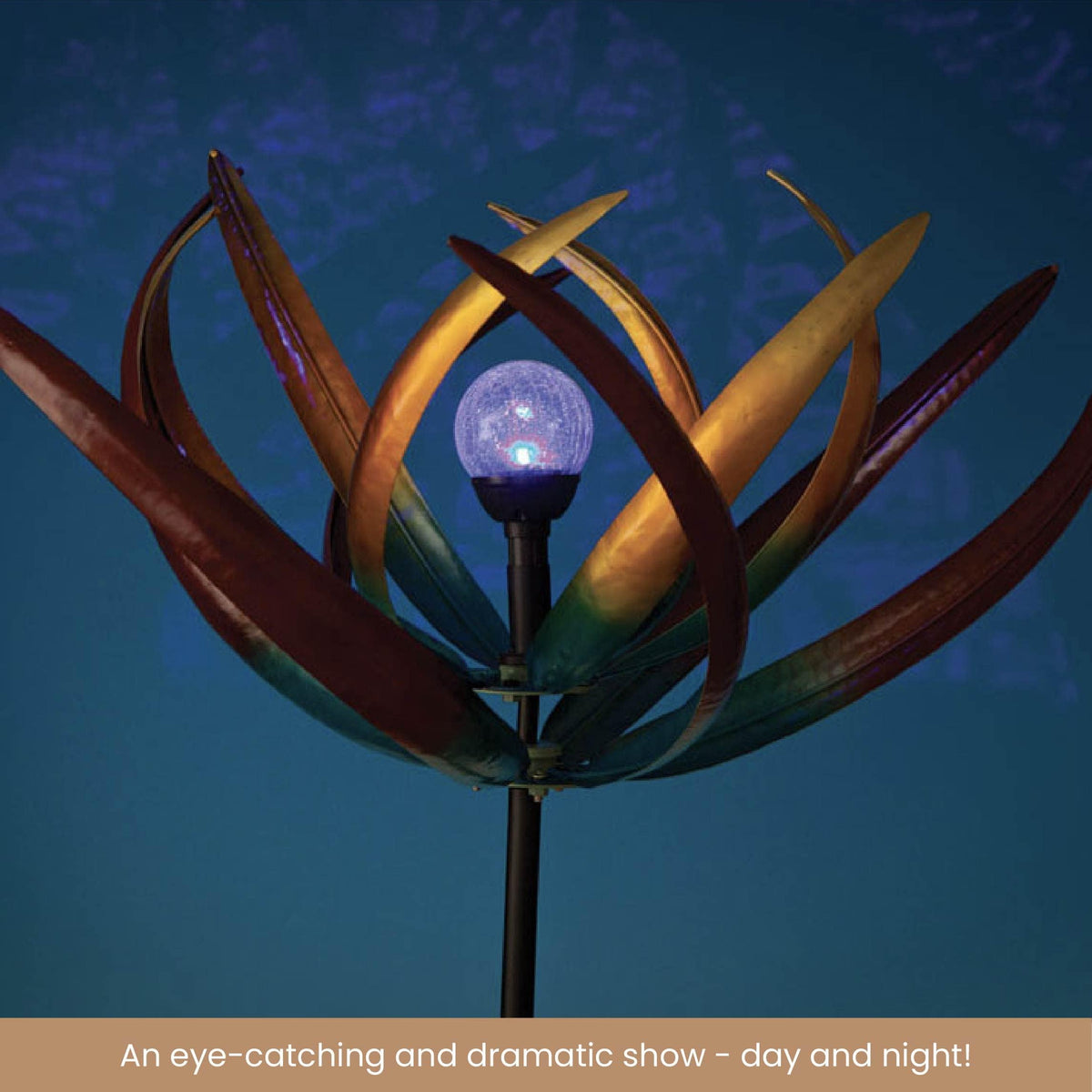 Bits and Pieces replaceable solar light makes maintenance easy