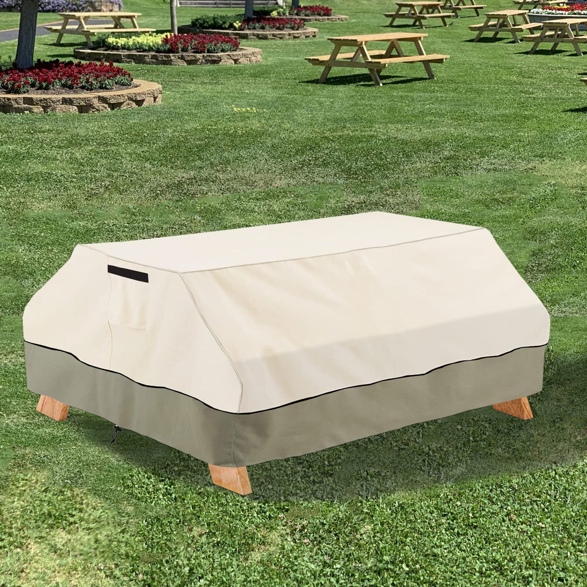 Bitubi all-season protection for outdoor picnic tables.