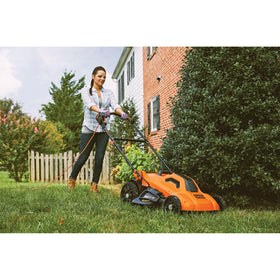 BLACK+DECKER BEMW213 wheel assembly supports stable mowing.