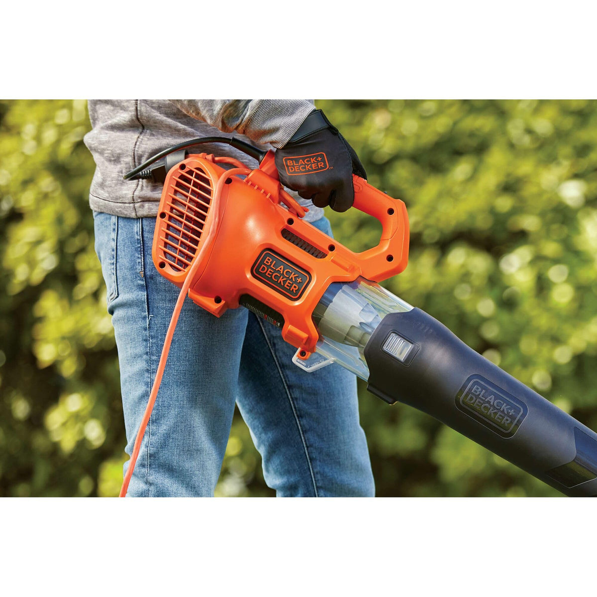 BLACK+DECKER BEBL750 cord retention reduces unplugging interruptions during use.