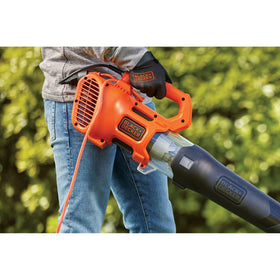 BLACK+DECKER BEBL750 cord retention reduces unplugging interruptions during use.