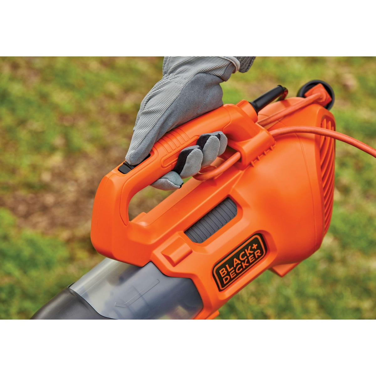 BLACK+DECKER BEBL750 lightweight design for comfortable handling.
