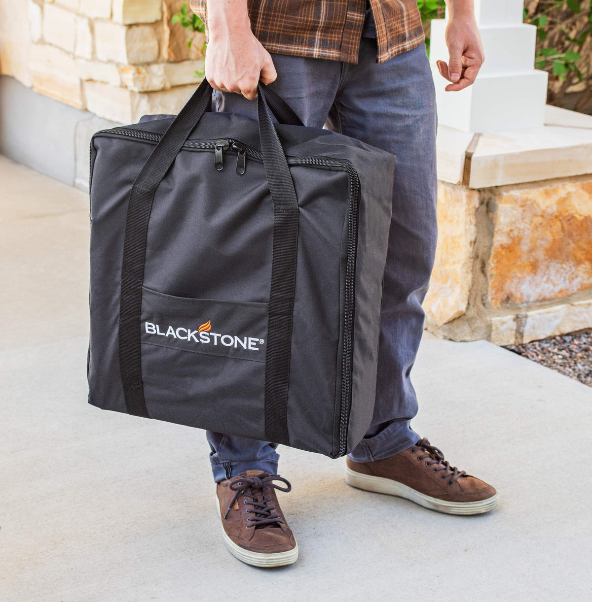 BLACKSTONE 17-inch griddle carry bag interior view showing 600D polyester protection