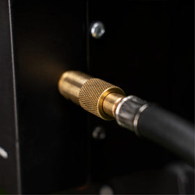 Blackstone 5471 weatherproof construction supports lasting outdoor use in any weather
