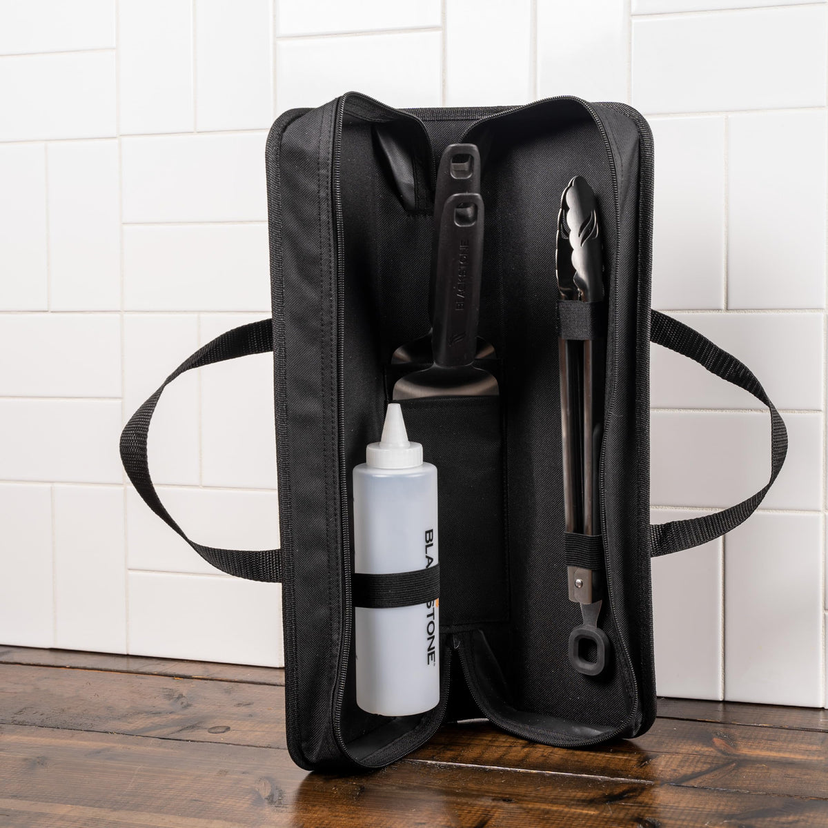 Blackstone 5481 carry bag keeps tools organized and portable during cookouts.