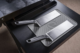 BLACKSTONE heavy-duty stainless steel spatula for durable grilling.
