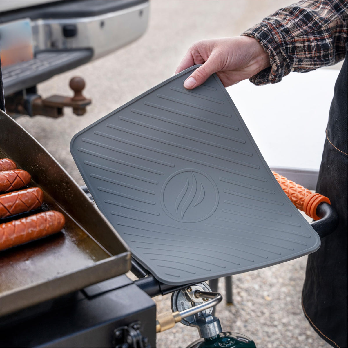 Blackstone silicone catch-all drip pad keeps sauces contained during grilling