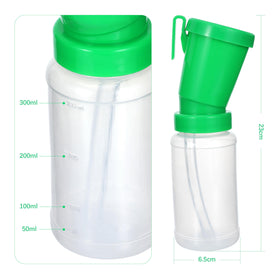 Blisstime Teat Dip Cup green clip-on belt demonstrates hands-free operation for milking days