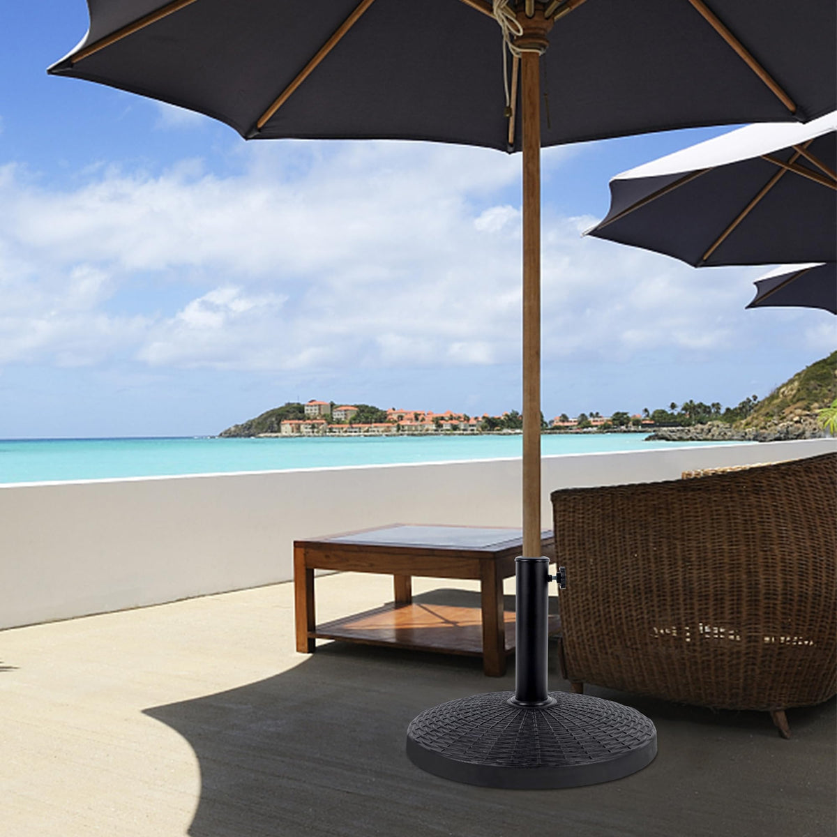 Blissun outdoor-use base ideal for patios and commercial areas.
