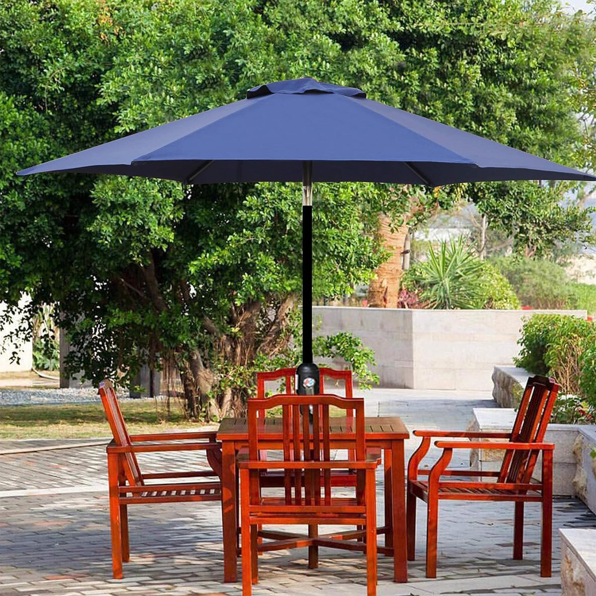Blissun compact-storage design helps tidy outdoor areas