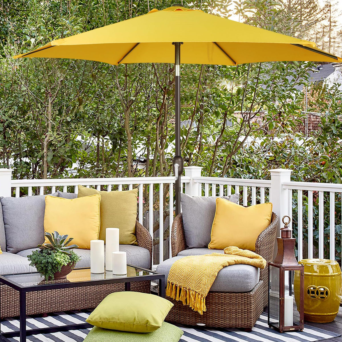 Blissun yard scene demonstrates versatile use for garden, beach, and restaurant patios.