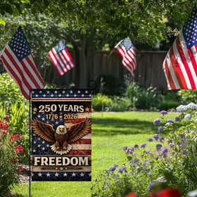 BLKWHT flag-only burlap design fits standard garden stands
