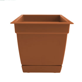 Bloem Dayton elevated feet design prevents spills and surfaces protection