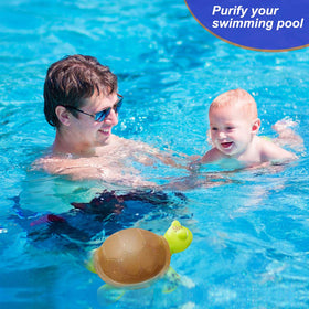 Blufree large-capacity chlorine floater stores multiple pucks for steady release.