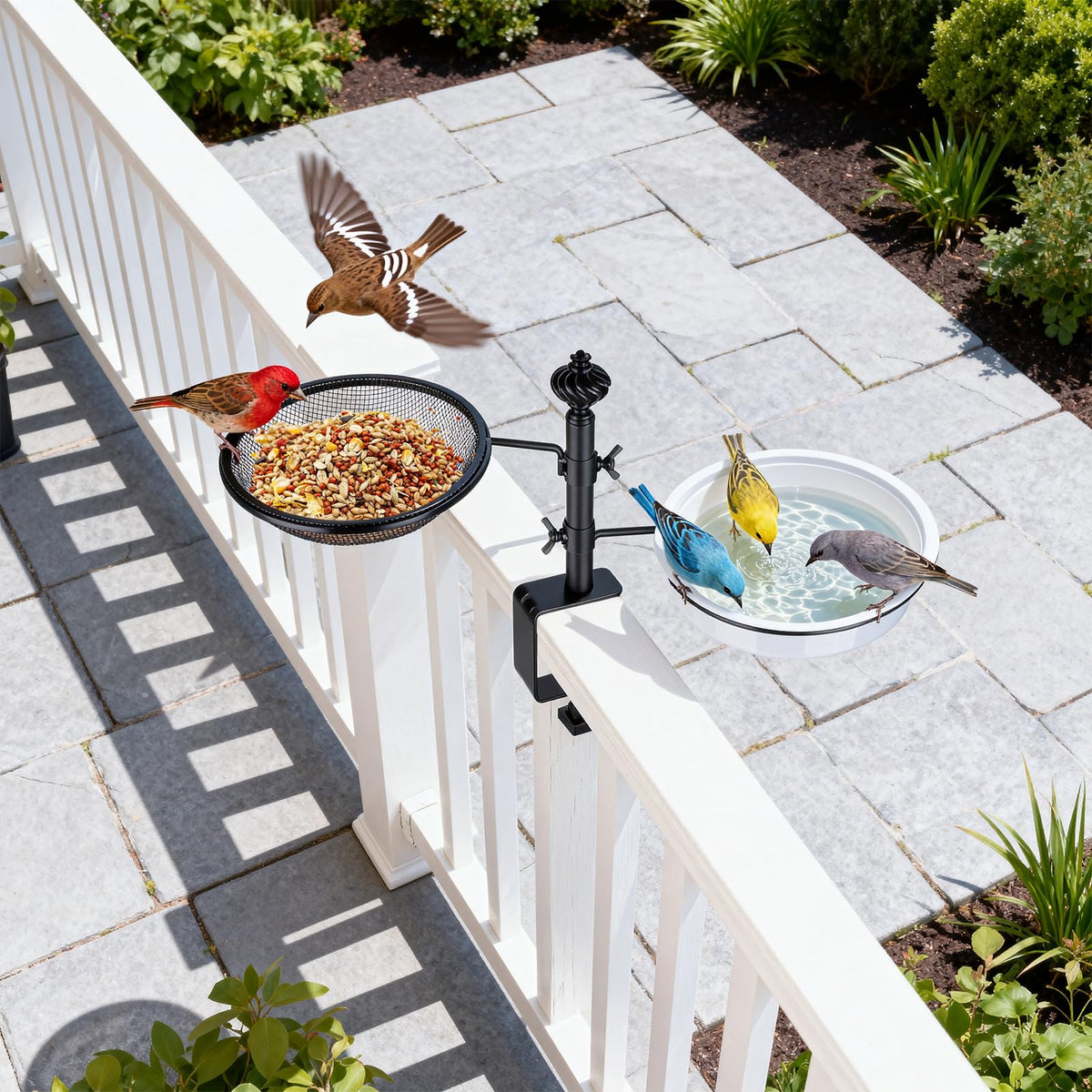 BOLITE balcony feeder with adjustable clamp, versatile railing compatibility
