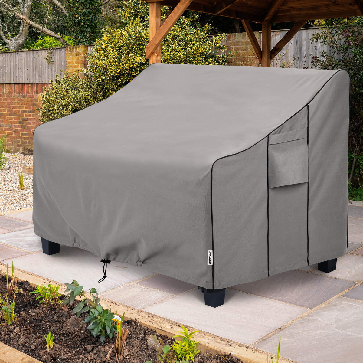 Padded handles simplify removal when the cover is not in use