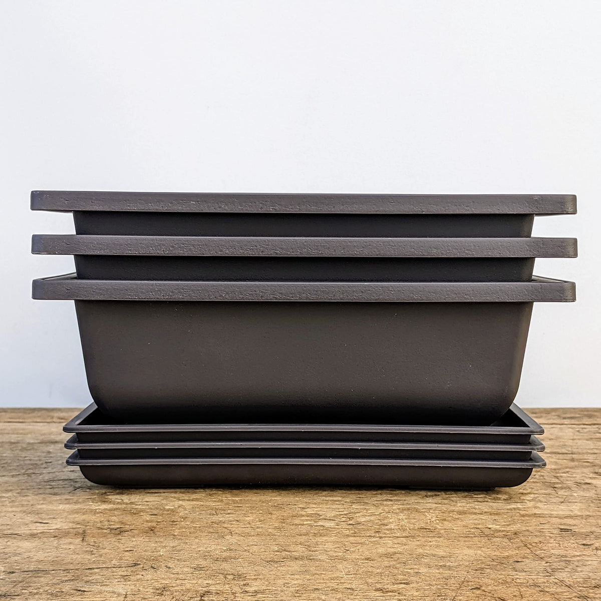 Bonsai Outlet shatter-resistant pot withstands drops in any setting.
