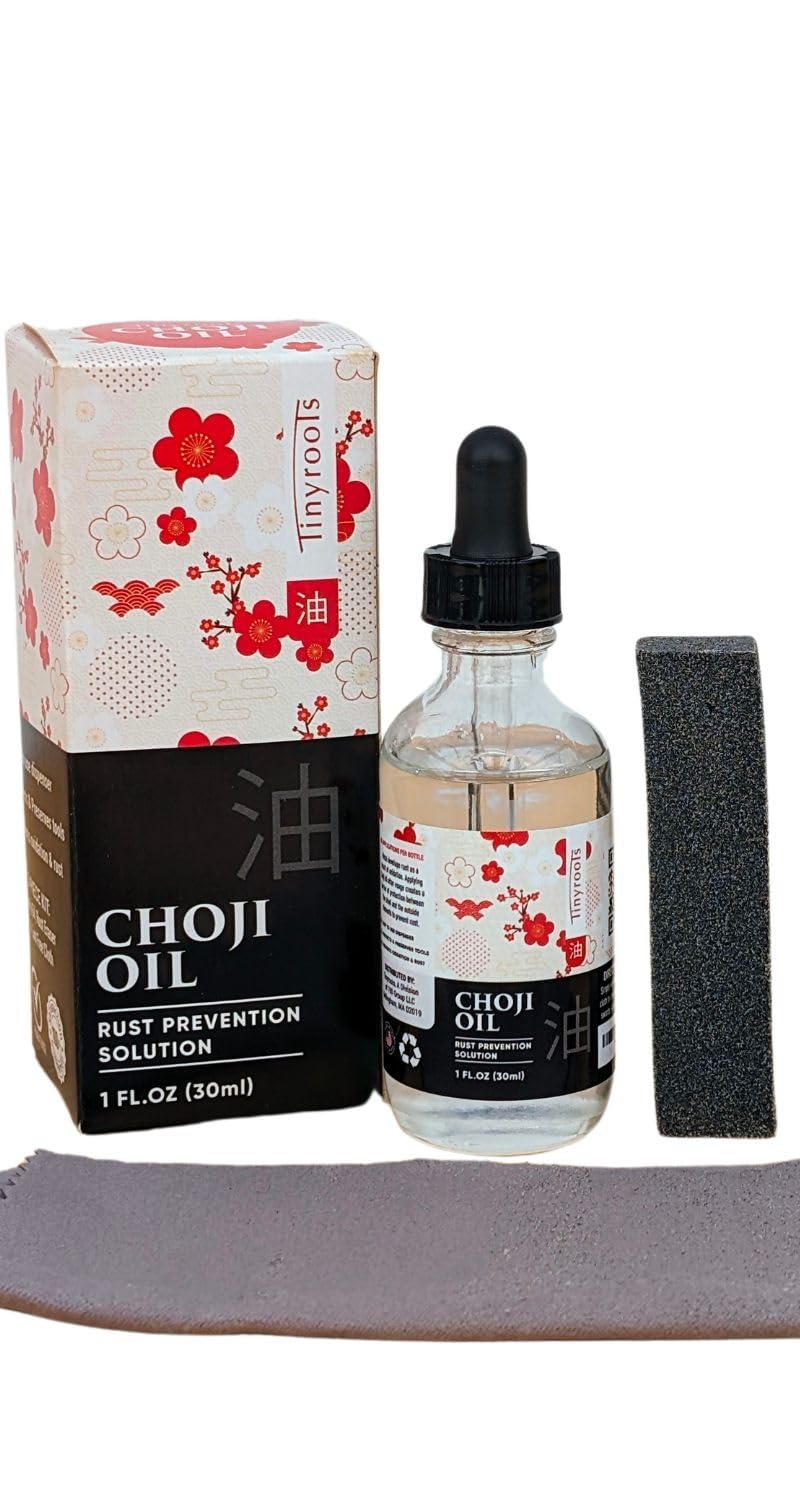 Bonsai Outlet Tinyroots Choji Oil bottle preserves tools and prevents rust.