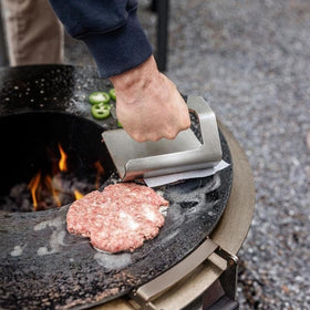 Breeo Griddle Press durable 304 stainless steel stands up to heavy use.