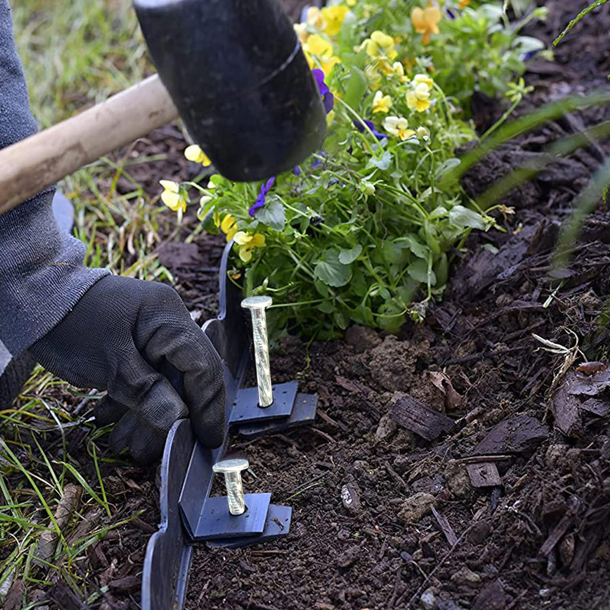 BTSULYOO 0-7 inch diameter turf stake balancing strength with low profile edge