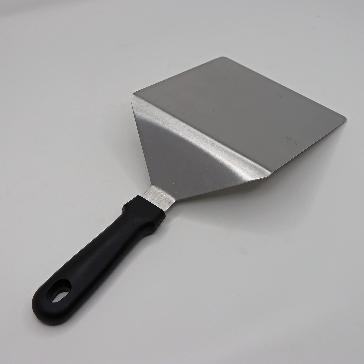 Burger Iron Sasquash spatula is dishwasher safe for easy cleanup.