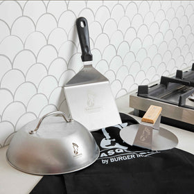 Burger Iron Sasquash spatula includes a hanging loop for easy storage between rounds.
