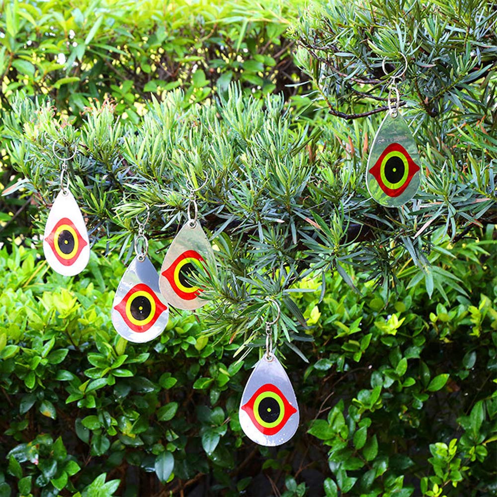 Cainda Swiveling hook creates wind-driven flashes to alert birds.