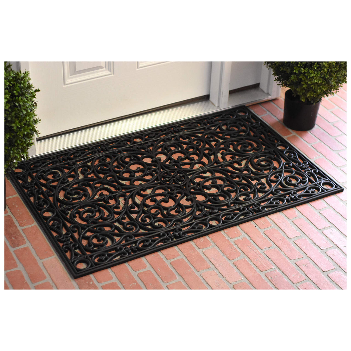 Calloway Mills Gatsby doormat in hallway, non-slip surface supports daily steps.