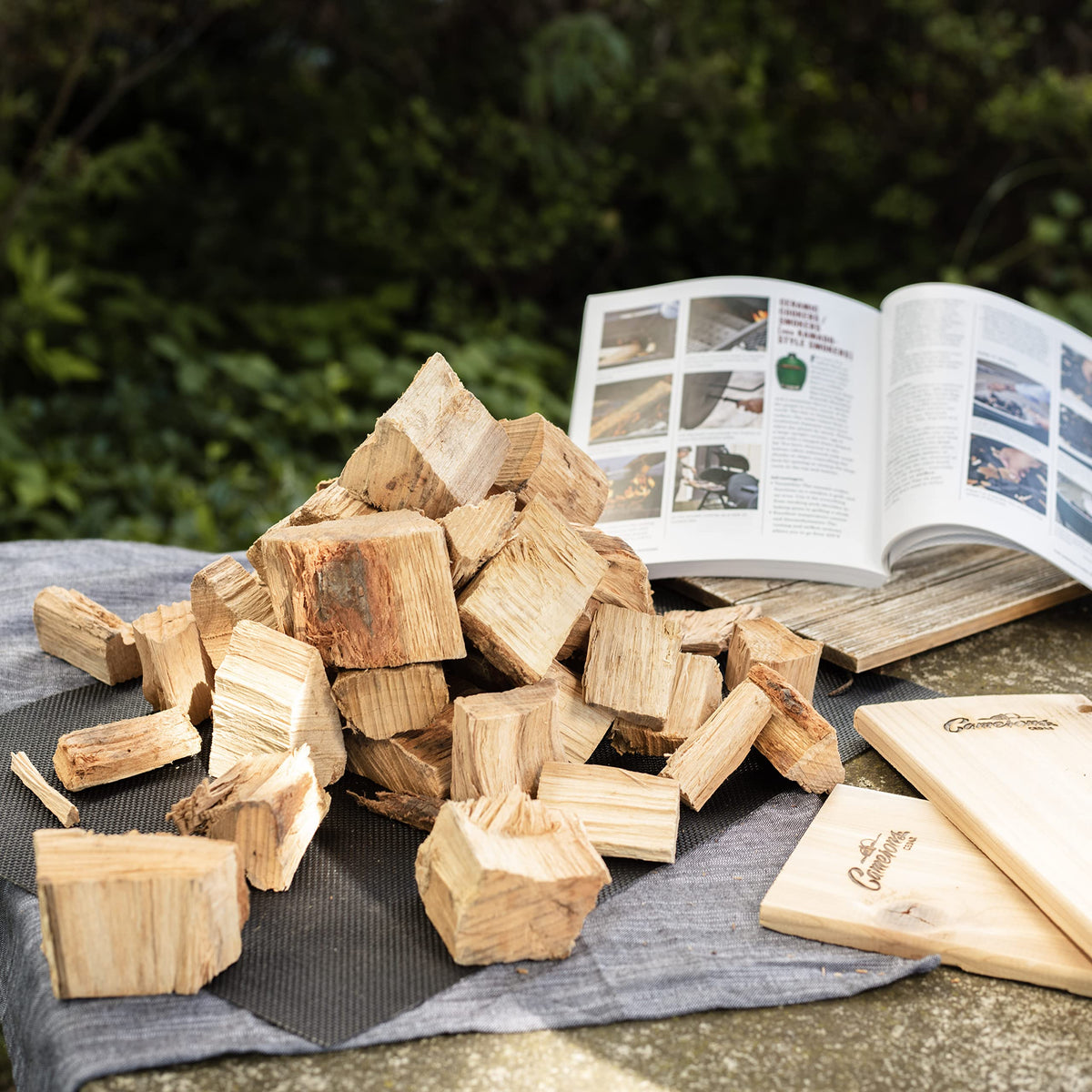 Camerons pecan wood chunks no additives for natural flavor.