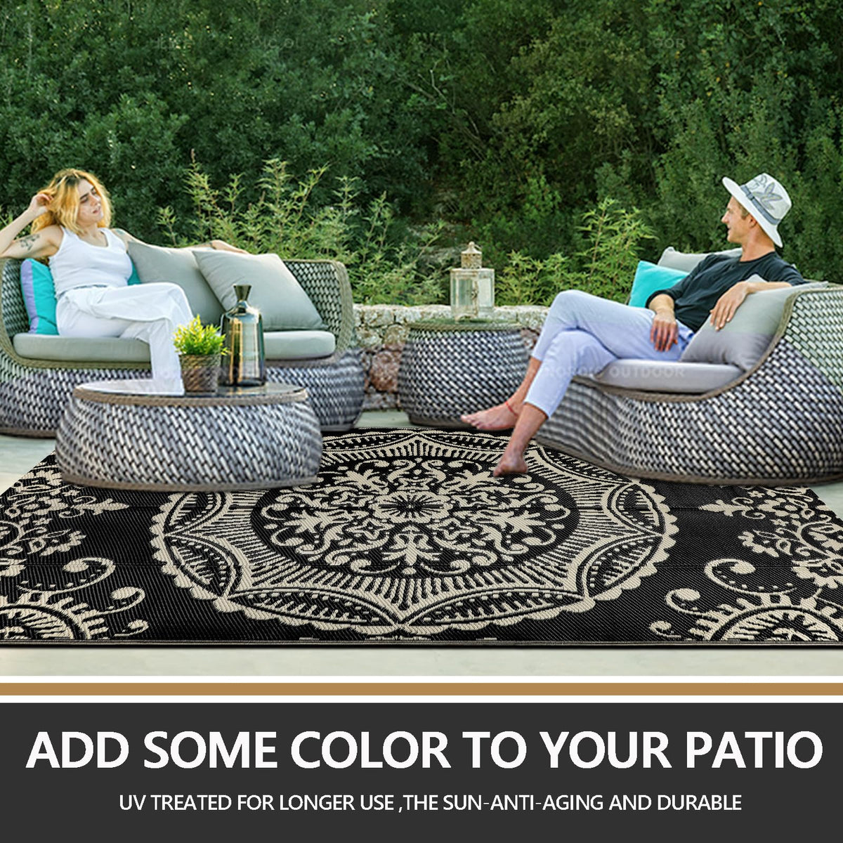 Capslpad UV-resistant rug preserves color for long outdoor use.