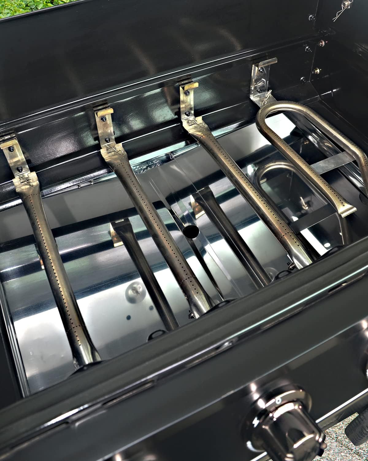 Adjustable width mechanism showing 24–30 inch range