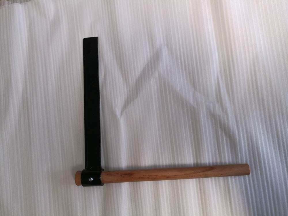 Carmyra Shingle Froe with tapered handle prevents blade slipping.